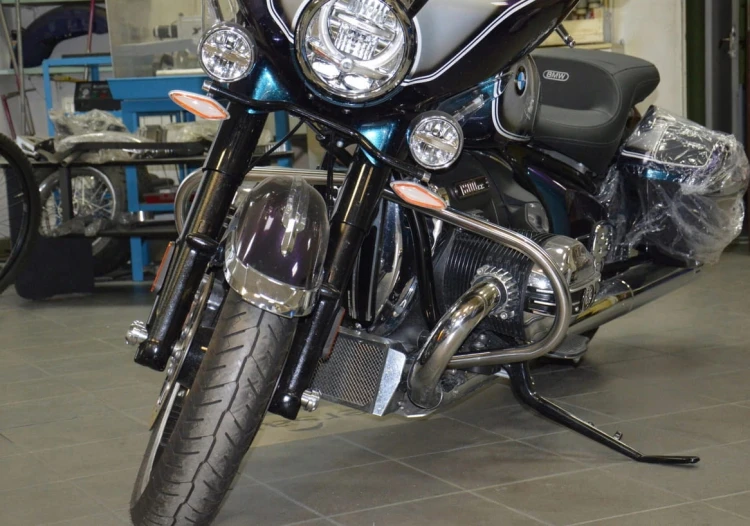 GMOLE PRZEDNIE PASUJĄ DO BMW R18, BMW R18 B, BMW R18 Roctane CZARNY POŁYSK