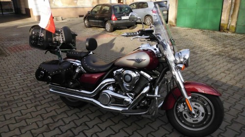 OPARCIE KIEROWCY DEDYKOWANE VN 1700 CLASSIC