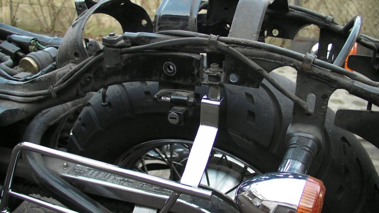 STELAŻE POD SAKWY HONDA VT 600 SHADOW