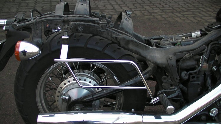 STELAŻE POD SAKWY HONDA VT 600 SHADOW
