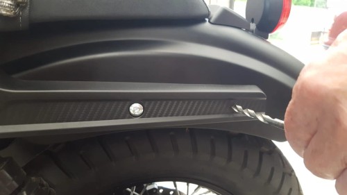 STELAŻE POD SAKWY JUNAK M18 CZARNE