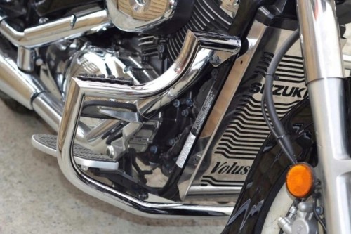 GMOLE PRZEDNIE Z PODNÓŻKAMI PASUJĄ DO SUZUKI VOLUSIA 800