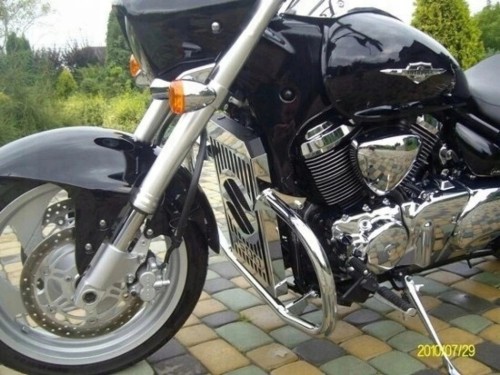 GMOLE PRZEDNIE DEDYKOWANE DO SUZUKI Intruder M1500